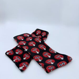 גרביים שחורות עם האייקון של "שון שומר הלשון"